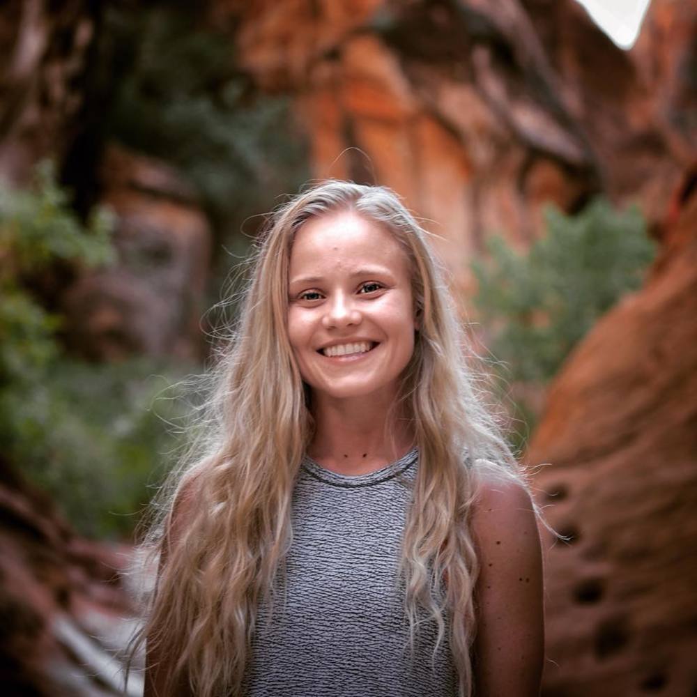 Meet your Posher, Abby